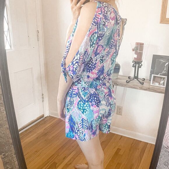Lilly Pulitzer Bryce Romper in Quill Out Blue - Picture 3 of 10